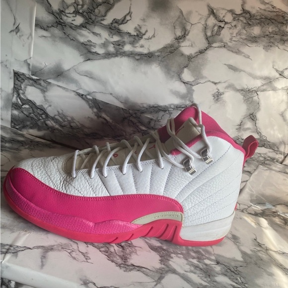 Nike Jordan Retro 12 Vivid Pink - Picture 3 of 4
